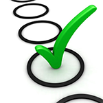 Checklist of key features for selecting the best currency strength meter for forex trading.